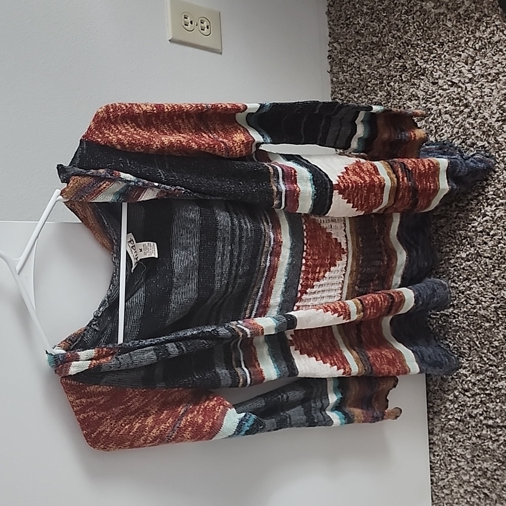Hooded sweater